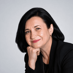 Dr. Alexandra Ghement