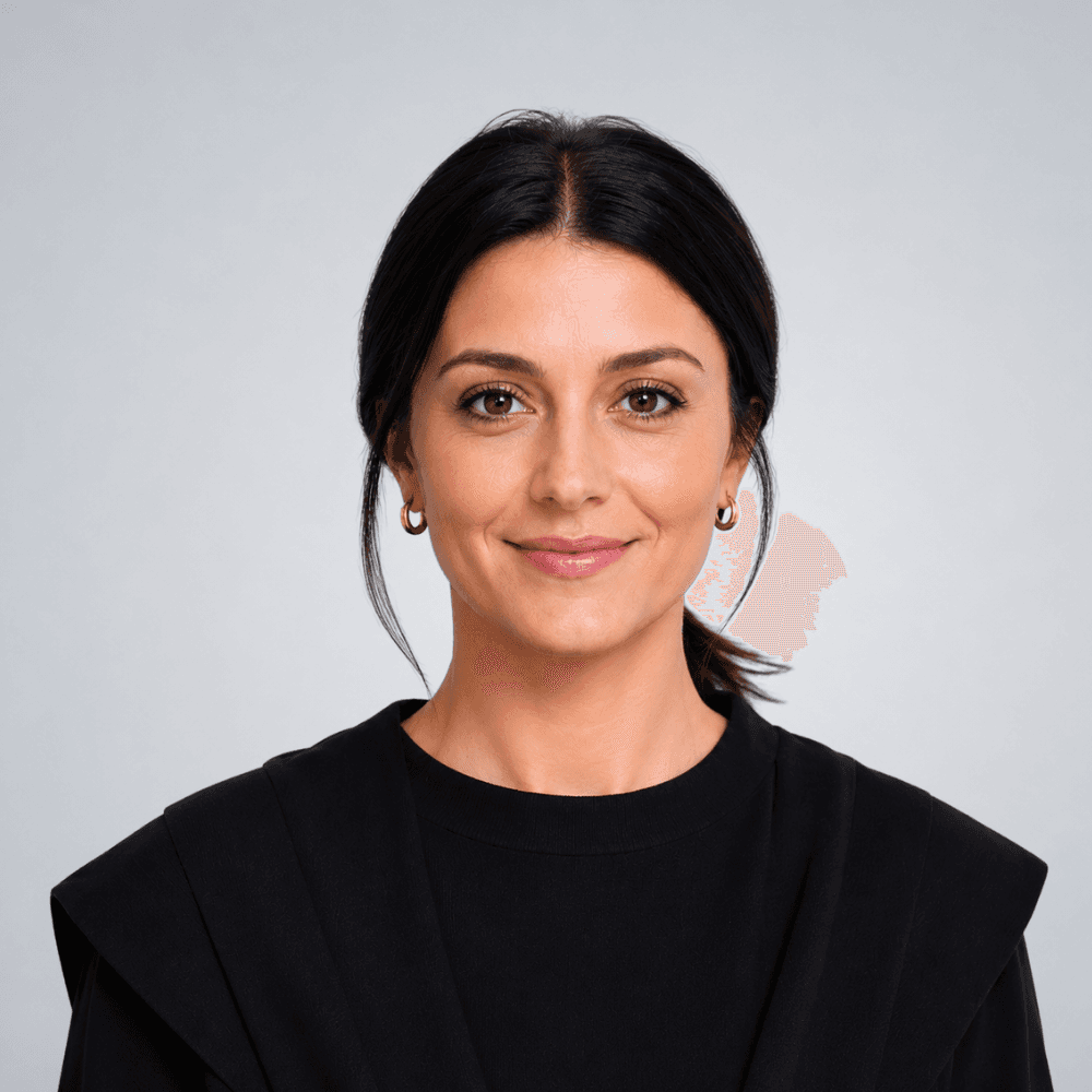 Dina Olteanu